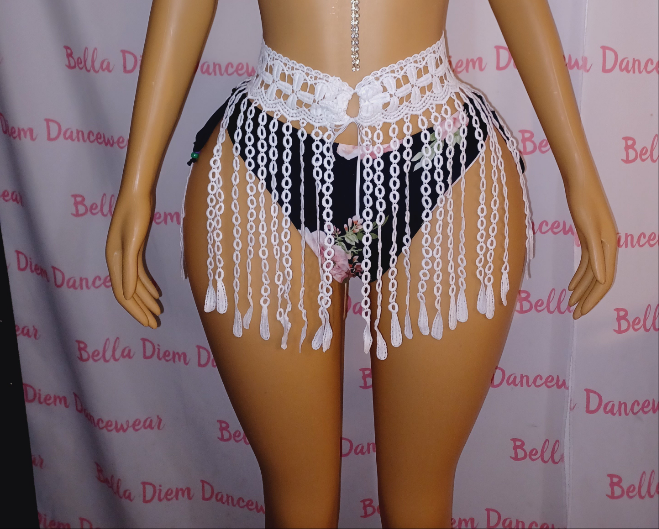 TASSEL SKIRT FESTIVAL OUTFIT