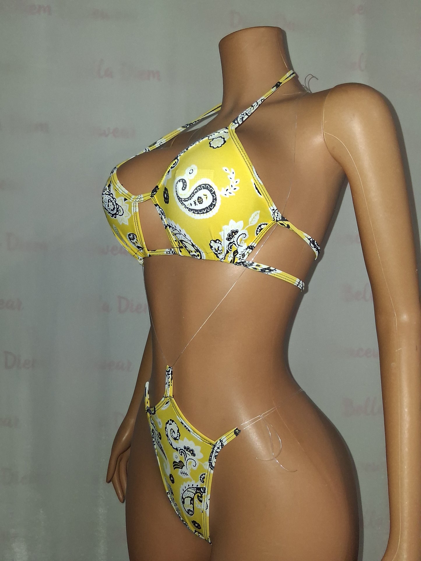 Bandana Print Thong Set