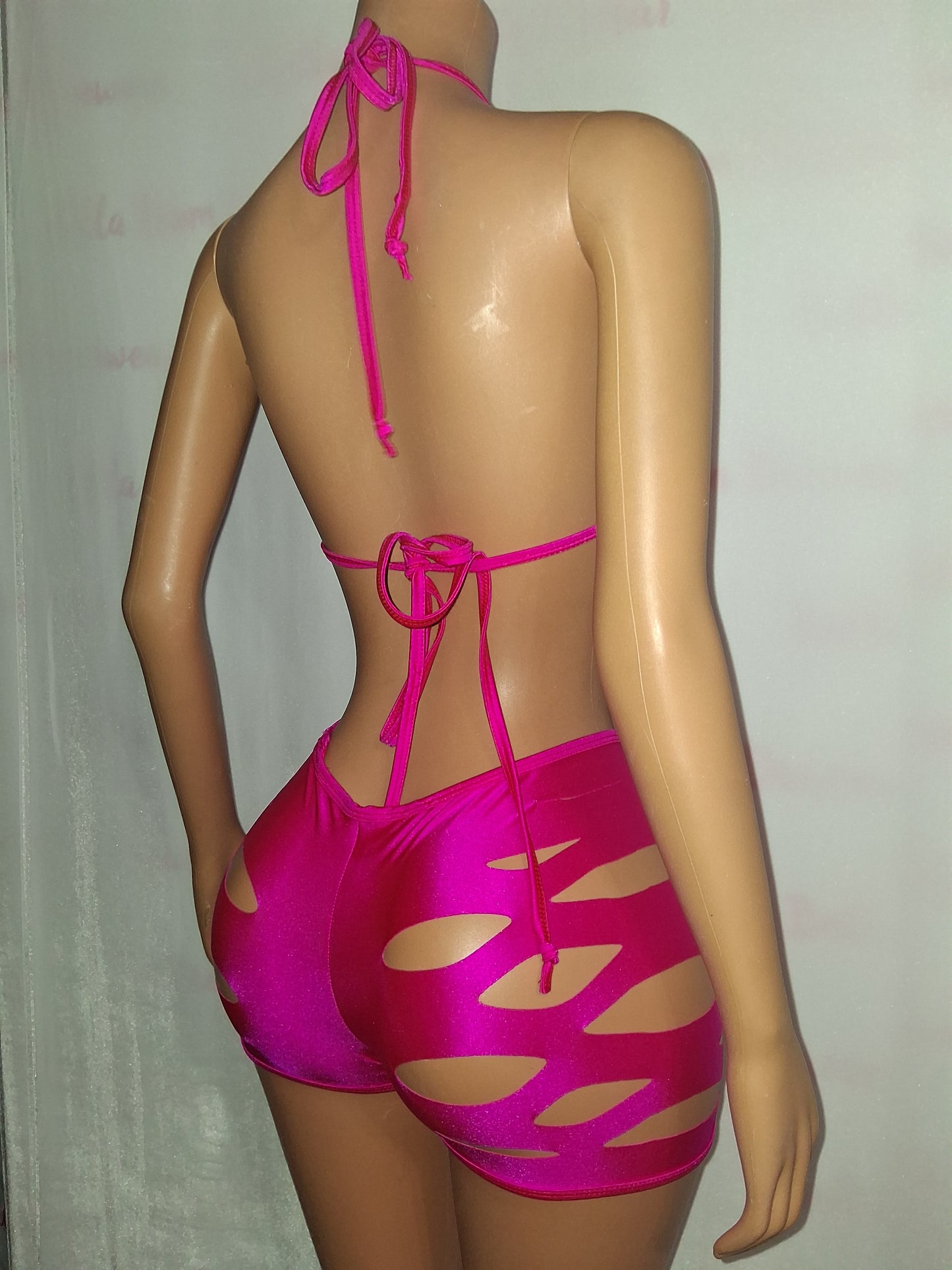 Razor slit short set size medium