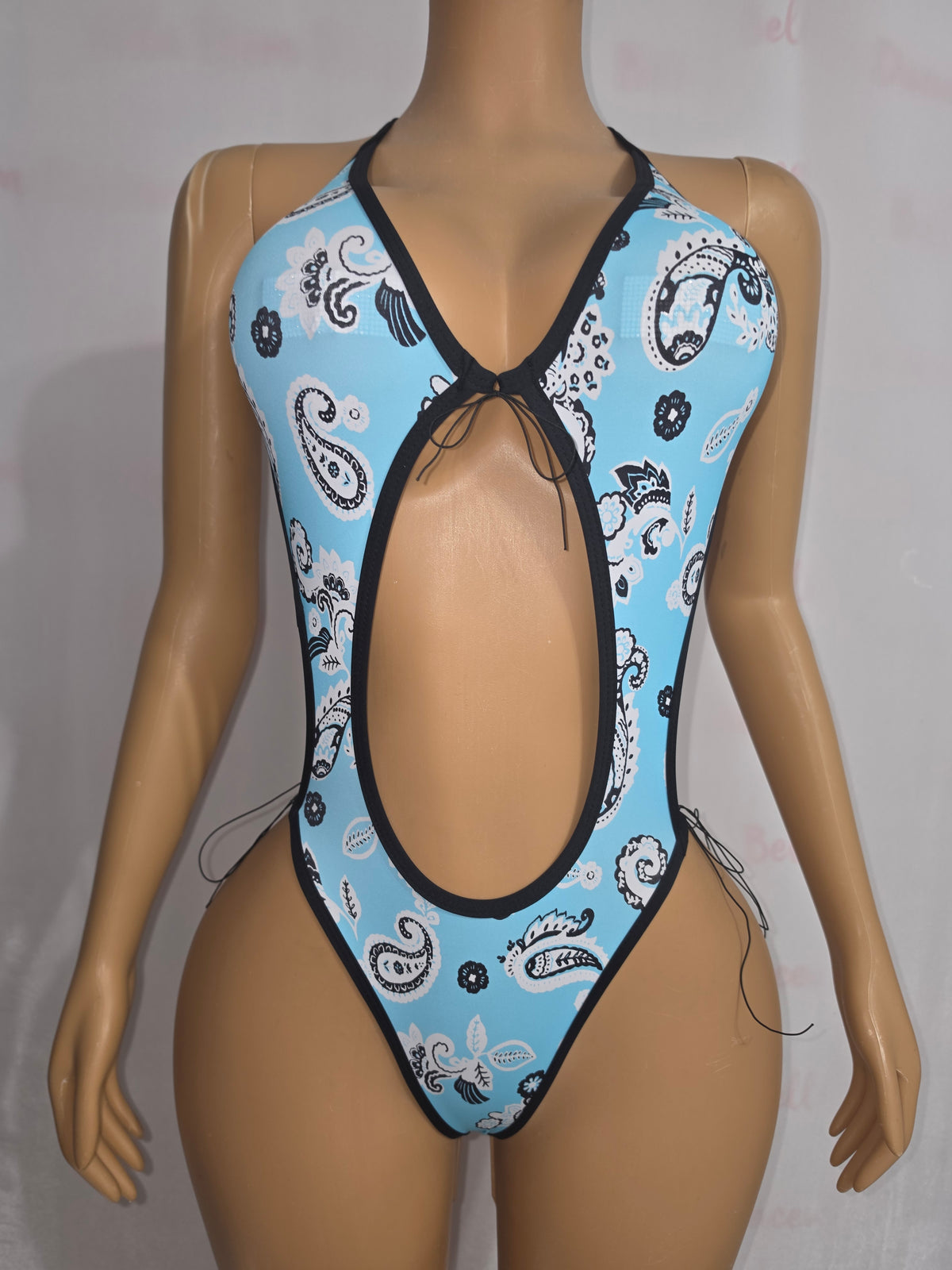 Bandana Cutout Bodysuit size OSFM